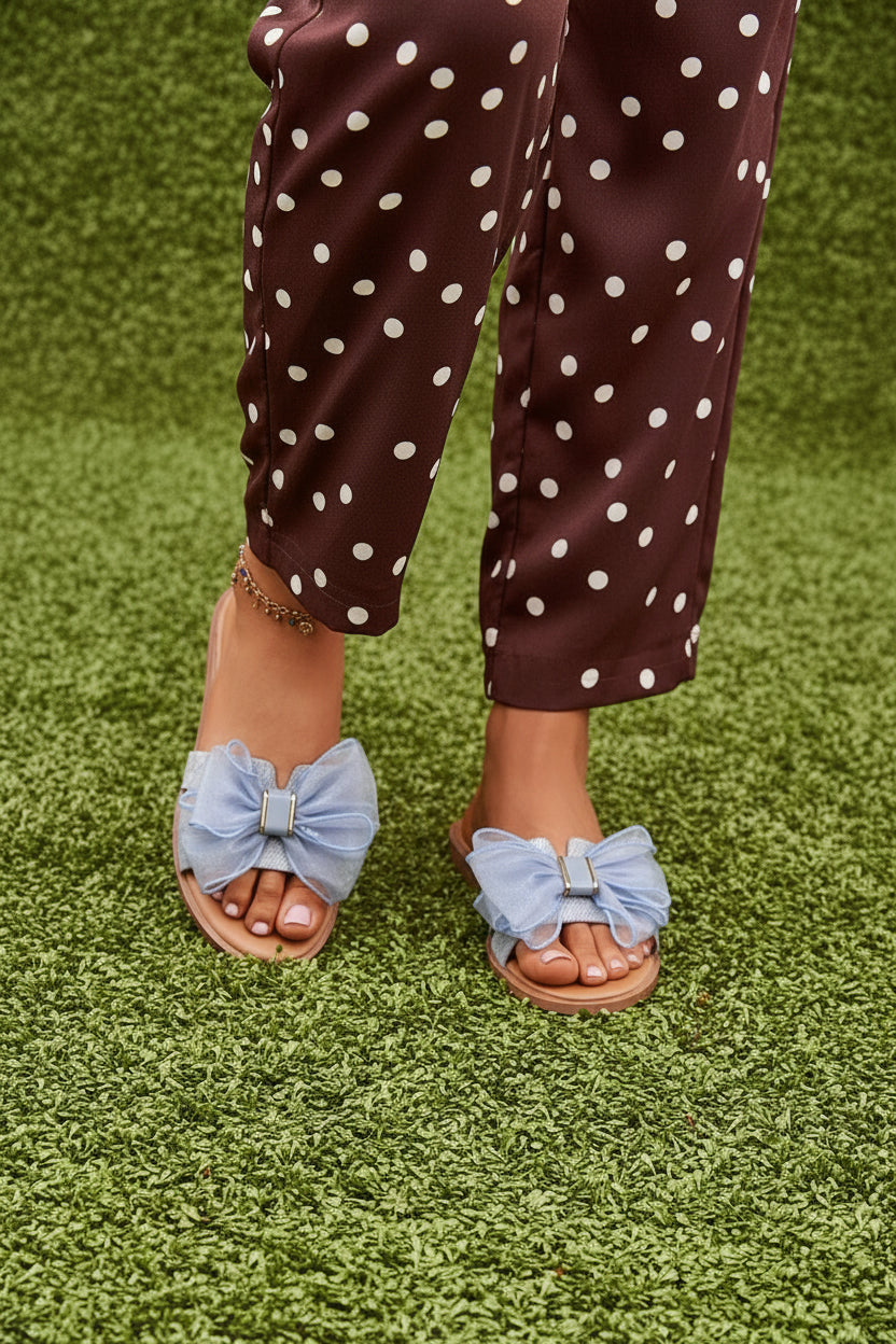 Clacquettes model 215952 Step in style