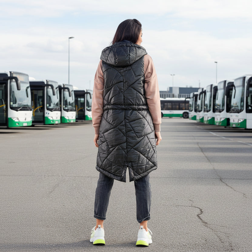 Gilet model 173875 awama