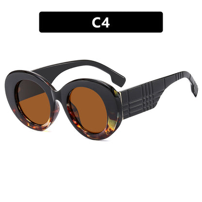 Large frame circular sunglasses for street photography Instagram fashion show, modern retro sunglasses