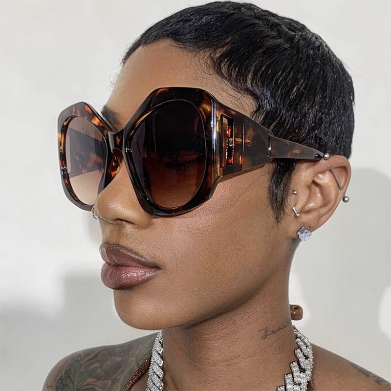 Large frame irregular polygon sunglasses, European and American personalized hollow sunglasses, fashionable sun shading sunglasses eprolo