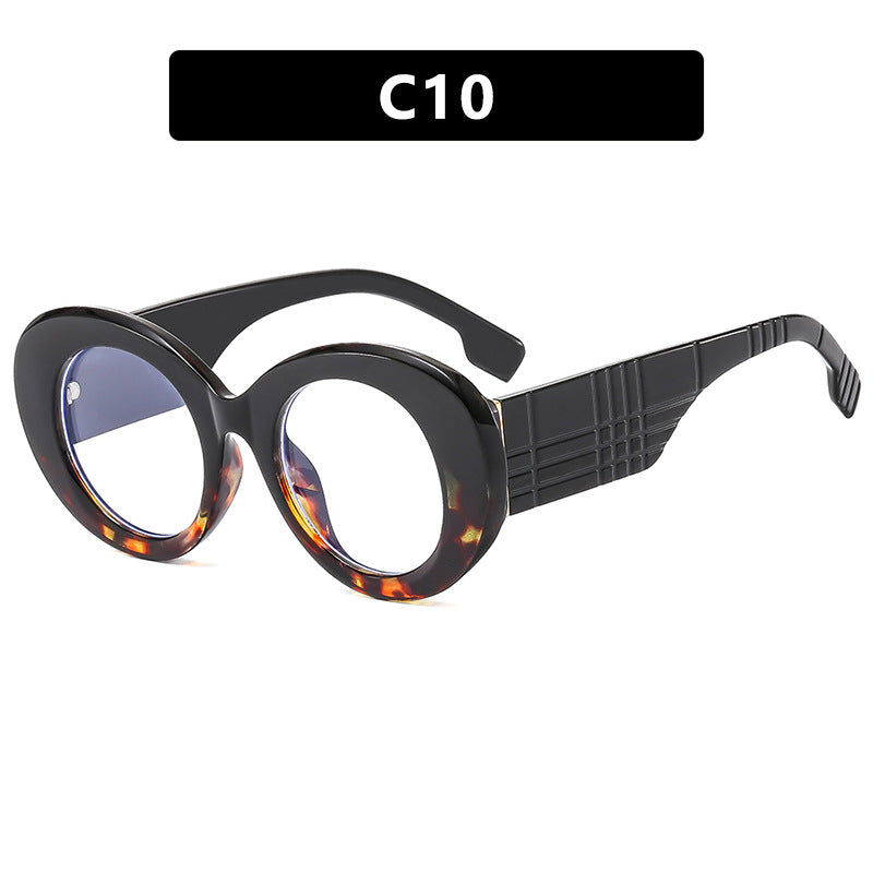 Large frame circular sunglasses for street photography Instagram fashion show, modern retro sunglasses