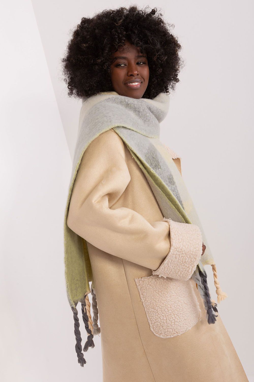  Châle model 190558 AT 