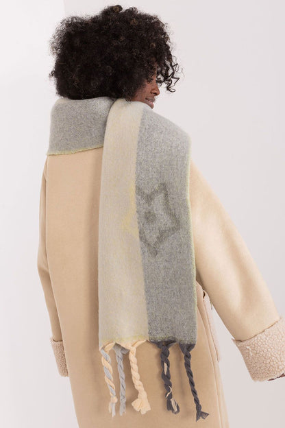  Châle model 190558 AT 