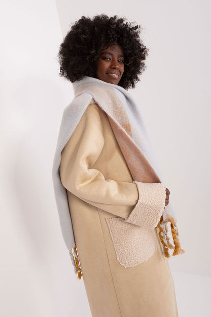  Châle model 190559 AT 