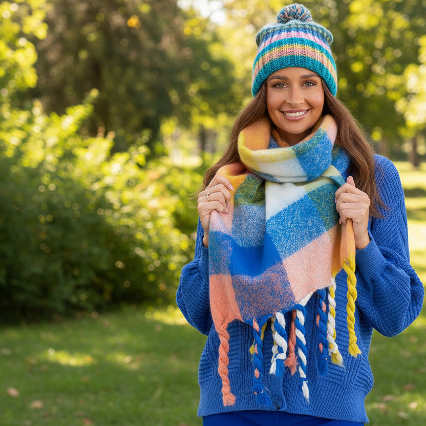  Châle model 191703 AT 