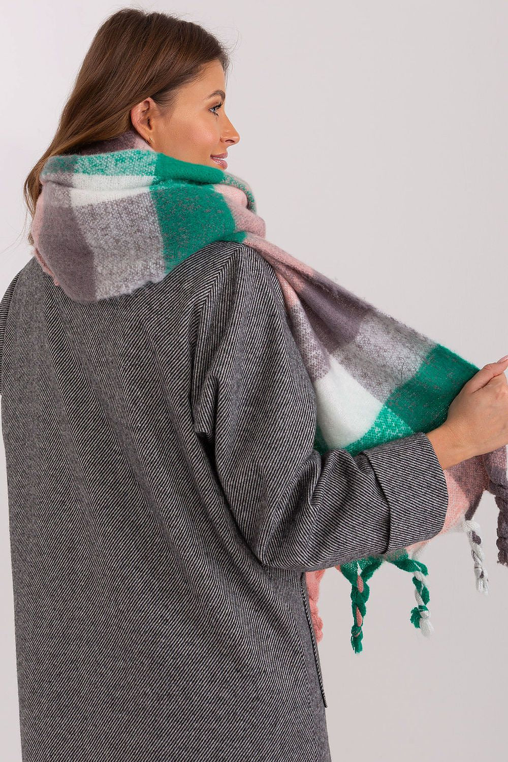  Châle model 191704 AT 