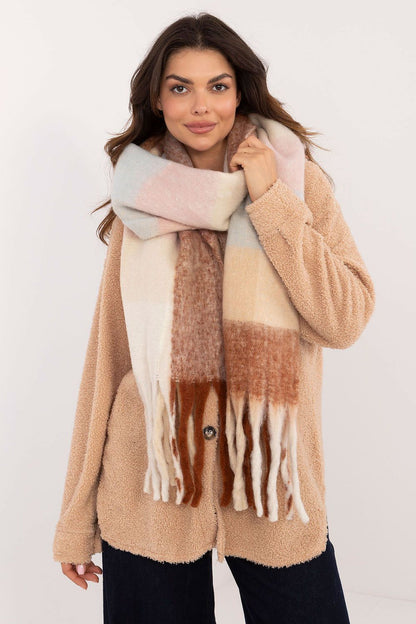  Châle model 203187 AT 