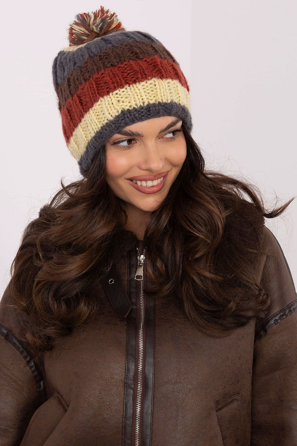  Bonnet model 203835 AT 