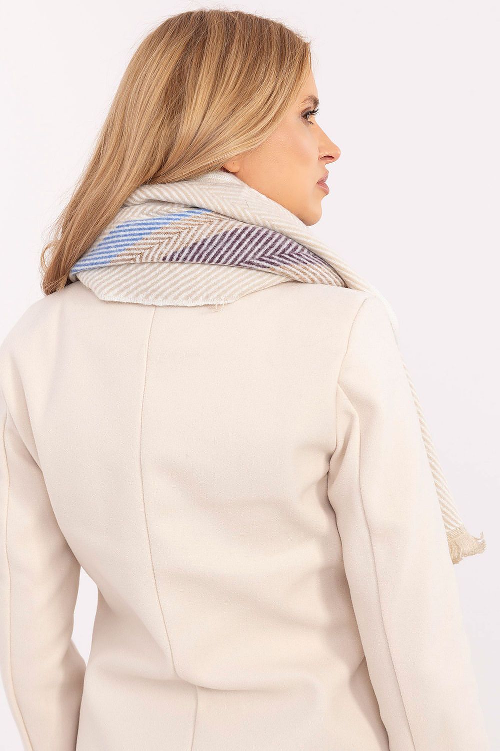  Châle model 206041 AT 