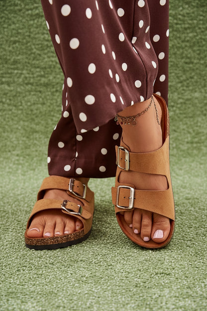  Clacquettes model 215951 Step in style 